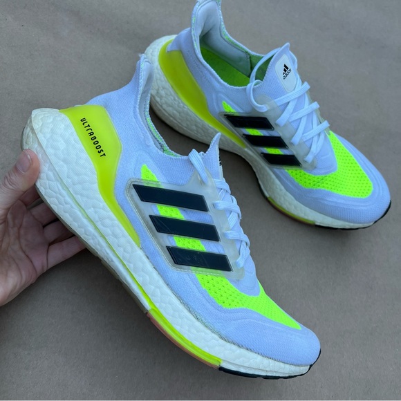 Adidas Ultraboost 21 Man Solar Green Neon White Black Yellow FY0377 Size 7.5 - Picture 1 of 15